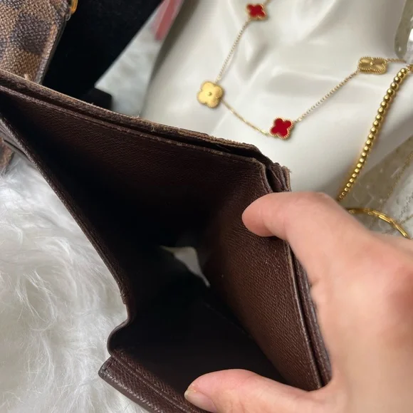 2 Louis Vuitton Mens Wallet - Picture 9 of 12